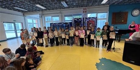 Powiększ grafikę: apele-podsumowujace-669839.jpg