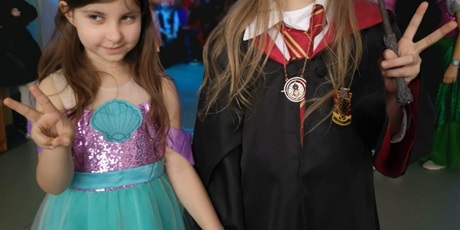 Powiększ grafikę: bal-karnawalowy-669848.jpg