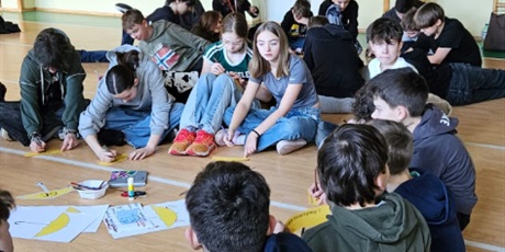 Powiększ grafikę: dyskusyjny-klub-filmowy-686287.jpg