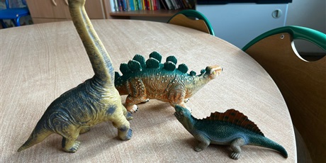 Powiększ grafikę: dzien-dinozaura-677248.jpg