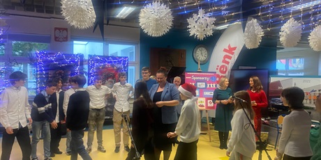 Powiększ grafikę: koledujmy-razem-665756.jpg