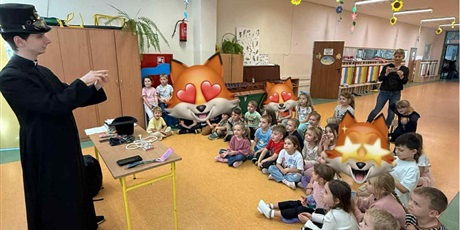 Powiększ grafikę: pokaz-iluzji-dla-zeroweczek-643017.jpg