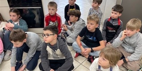 Powiększ grafikę: radosc-czytania-i-gotowania-674096.jpg