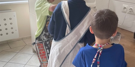 Powiększ grafikę: radosc-czytania-i-gotowania-679914.jpg