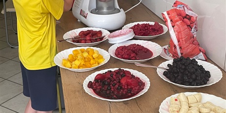 Powiększ grafikę: radosc-czytania-i-gotowania-694416.jpg
