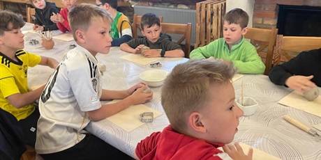Powiększ grafikę: warsztaty-edukacyjne-w-mulku-692000.jpg