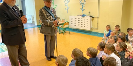 Powiększ grafikę: wyjatkowa-lekcja-historii-616433.jpg