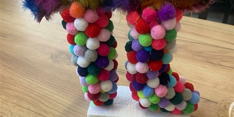 Powiększ grafikę: wyniki-konkursu-figurka-liczby-pi-oraz-matematyczna-pomoc-dydaktyczna-680250.jpg