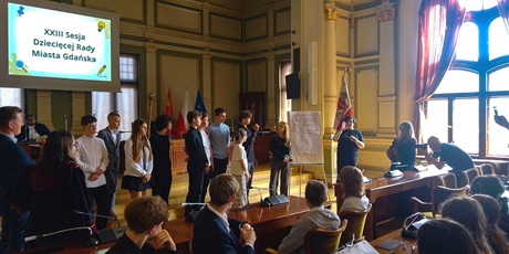 Powiększ grafikę: xxiii-sesja-dzieciecej-rady-miasta-mlodzi-radni-w-akcji-624374.jpg