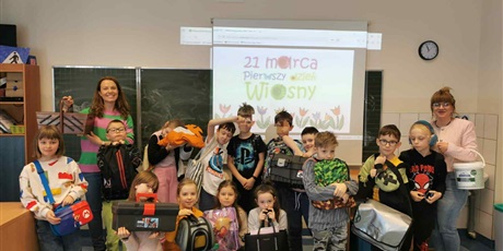 Powiększ grafikę: z-muza-w-lawce-624565.jpg