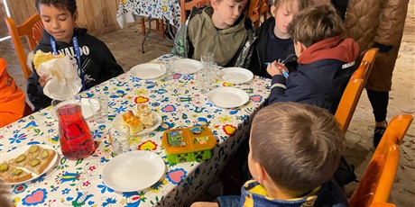 Powiększ grafikę: zagroda-edukacyjna-pod-lipa-658172.jpg